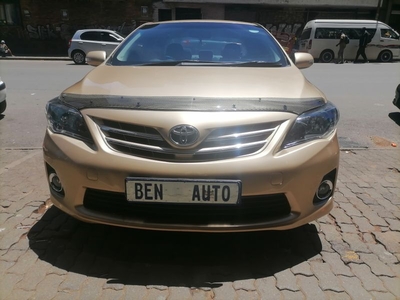 2012 Toyota Corolla 1.6 Advanced AT, Gold with 92000km available now!