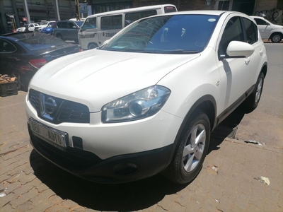 2014 Nissan Qashqai 1.5dCi Acenta, White with 160000km available now!