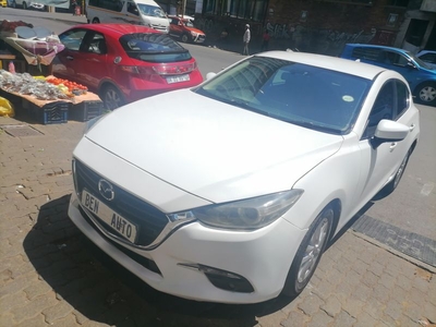 2017 Mazda Mazda3 1.6 Active, White with 45000km available now!