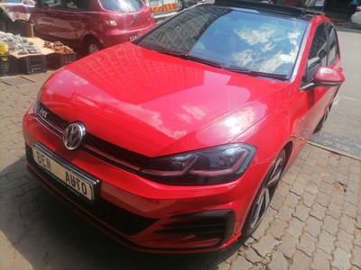 2018 Volkswagen Golf 7 2.0 TSI GTI DSG, Red with 150000km available now!