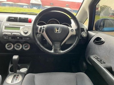Used Honda Jazz 1.3 Auto for sale in Gauteng