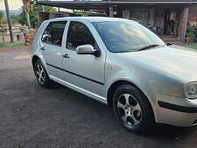 Volkswagen Golf 2000, Automatic, 1.6 litres - Port Elizabeth