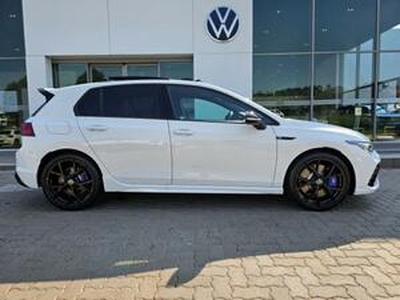 Volkswagen Golf 2023, Automatic, 2 litres - Pretoria