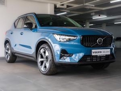 Volvo XC40 B3 Plus Dark