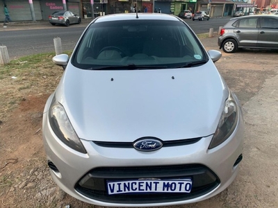 Used Ford Fiesta 1.6 Ambiente Auto 5