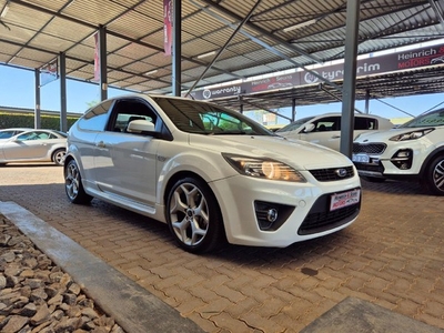Used Ford Focus 2.5 ST 3