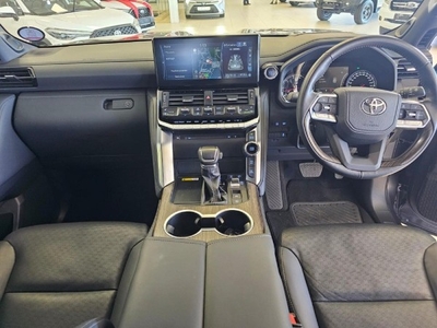 Used Toyota Land Cruiser 300 V6 3.3 D ZX for sale in Gauteng