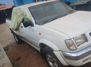 Nissan dable cap Bakkie for sale start and go