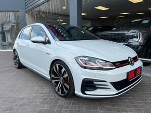 Volkswagen Golf 2018, Automatic, 2 litres - Stellenbosch