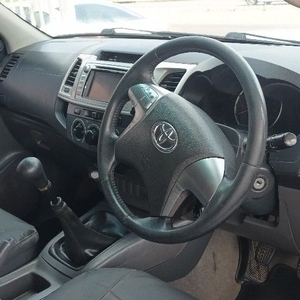 Toyota Hilux 3.0 D4d Extra Cab High Rider manual Diesel