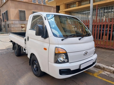 Hyundai H-100 Bakkie 2.6D deck