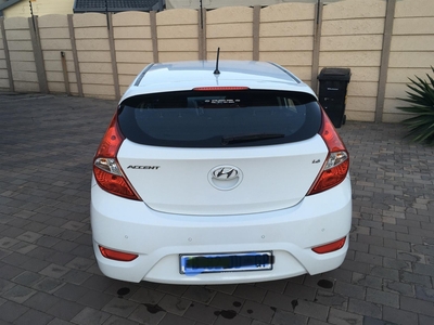 2016 Hyundai accent fluid 1.6 auto hatch