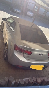 Kia Cerato 2012 model coupe 2.0 with G4KD Engine stripping for spares