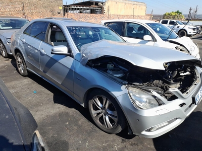 Mercedes-Benz 2012 model w212 E200 cgi automatic stripping for spares