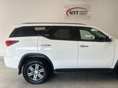 TOYOTA FORTUNER 2.4GD-6