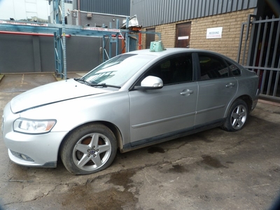 Volvo S40 2.0 Powershift AT Silver - 2009 STRIPPING FOR SPARES