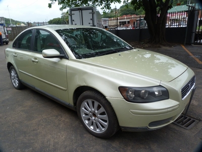 Volvo S40 2.4i AT Green - 2005 STRIPPING FOR SPARES