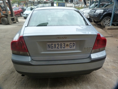 Volvo S60 2.4 Manual Blue - 2002 STRIPPING FOR SPARES