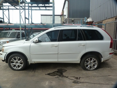 Volvo XC90 D5 AT White - 2013 STRIPPING FOR SPARES
