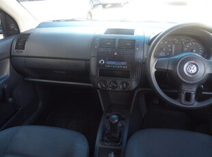 2011 Volkswagen Polo 1.4 Vivo TrendLine Hatch Manual 71,000km Cloth Seats Well M