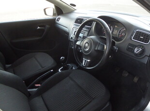 2013 Volkswagen Polo 6 1.6 Sedan ComfortLine Manual Cloth Seats Well Ma