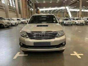 Toyota Fortuner 2013, Manual, 3 litres - Amsterdam