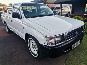 Used Toyota Hilux 2400 Diesel LWB Diesel for sale in Gauteng