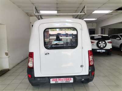 2018 Nissan NP200 1.6i Manual with Canopy Mechanically perfect