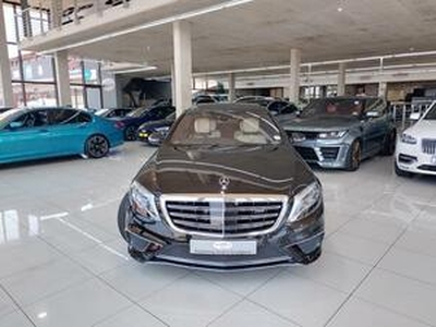 Mercedes-Benz S AMG 2015, Automatic - Greenstone