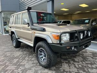 Toyota Land Cruiser 2016, Manual, 4.5 litres - Cape Town