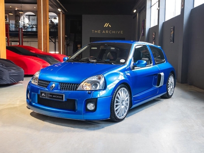 2005 Renault Clio V6 3.0 For Sale