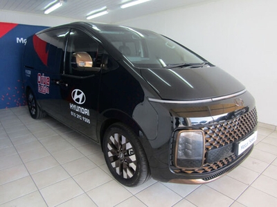 2023 Hyundai Staria 2.2D Luxury (9 Seater)
