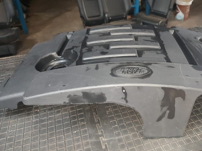 LAND ROVER DISCOVERY 4 3.0L TDV6 ENGINE COVER