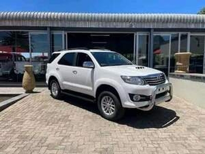 Toyota Fortuner 2015, Automatic, 3 litres - Brits