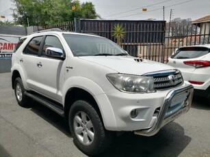 2010 Toyota Fortuner 3.0D4D 4X4 SUV Manual For Sale in Gauteng, Johannesburg