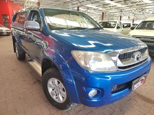 2010 Toyota Hilux 2.7 VVT-i R/B Raider LWB with 231682kms CALL RICARDO 069 754 0126