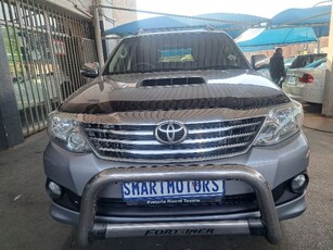 2015 Toyota Fortuner 2.5D-4D auto For Sale in Gauteng, Johannesburg