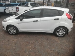 2017 Ford Fiesta 1.4 5-door Ambiente For Sale in Gauteng, Johannesburg