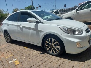 2017 Hyundai Accent sedan 1.6 Fluid For Sale in Gauteng, Johannesburg