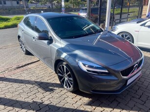 2017 Volvo V40 T3 Elite For Sale in Gauteng, Johannesburg