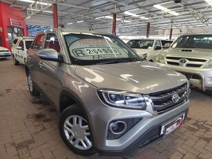 2022 Toyota Urban Cruiser 1.5 Xi with ONLY 32382kms CALL RAYMOND 073 484 7337