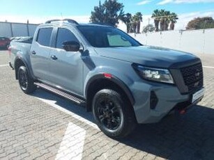 Nissan Navara 2.5DDTI PRO-4X 4X4 automatic D/C