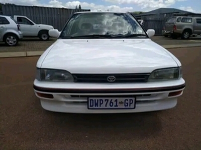 Toyota Corolla 1999, Manual, 1.3 litres - Johannesburg