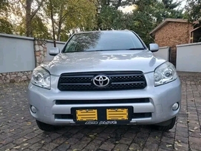 Toyota RAV4 2015, Manual, 2 litres - Johannesburg