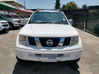 2010 Nissan Navara 2.5DCI double cab LE Manual For Sale