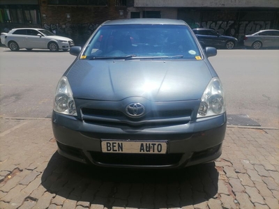 2006 Toyota Verso 1.6 SX, Grey with 110000km available now!