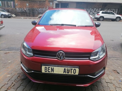 2017 Volkswagen Polo 1.2 TSI Comfortline, MAROON with 47000km available now!