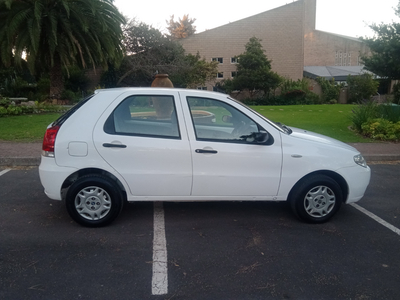 Immaculate original 2008 Fiat Palio Sedan with ps,ac,cd player, central lock, immobilizer etc R45000