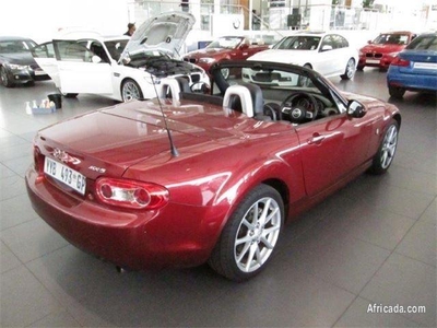 2010 Mazda MX-5 2. 0 Roadster-Coupe Red