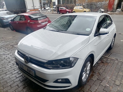 2018 Volkswagen Polo 1.0 Comfortline, White with 67000km available now!